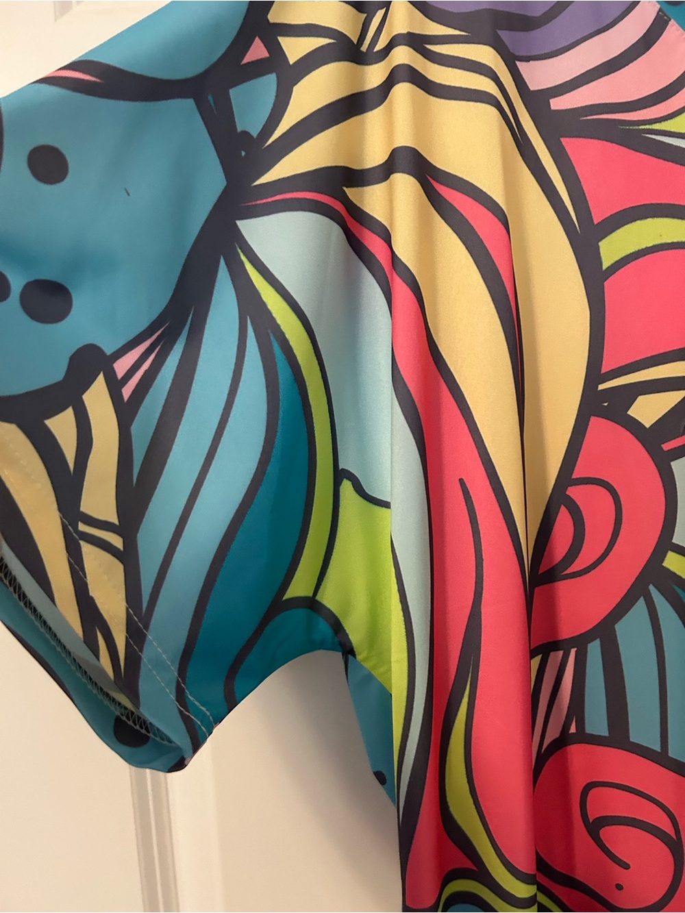 Multicolor Abstract V-Neck Short Sleeve Tee. NWT - Picture 4 of 5